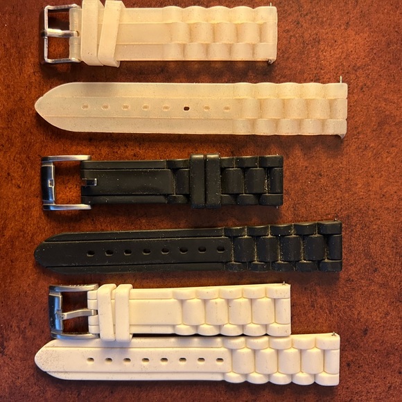 Fossil women’s watch and bands - Picture 4 of 4